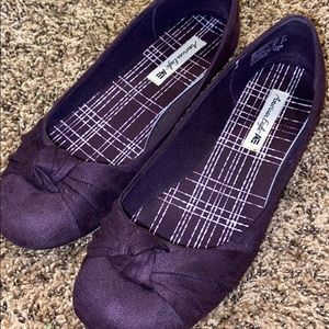 American Eagle flats